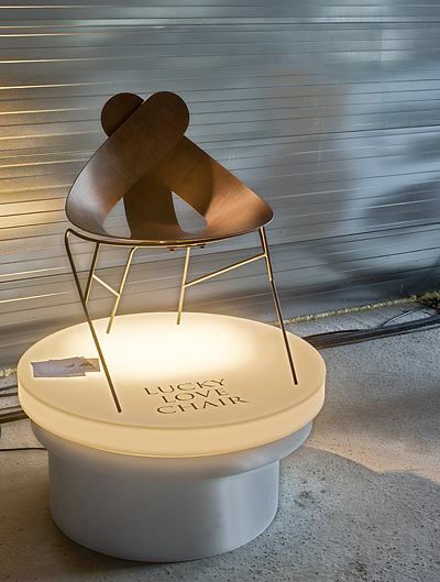 Maarten Baptist, Lucky Love Chair (photo Ruud Balk)